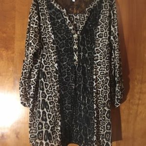 Cheetah 3 quarter sleeve shirt